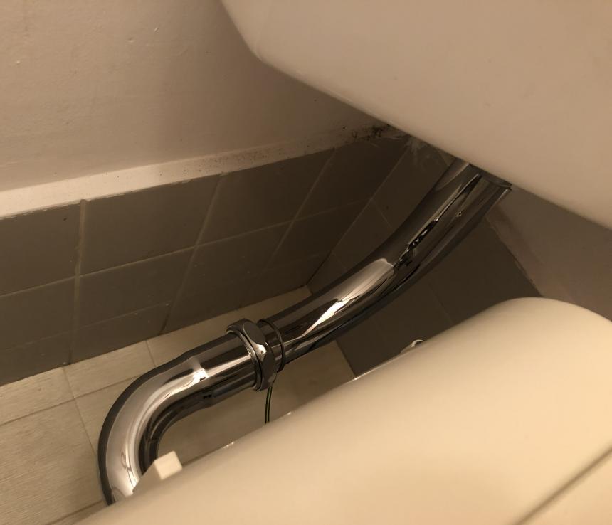 新しい洗浄管に交換後