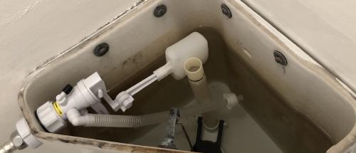 古いトイレのパーツ交換後