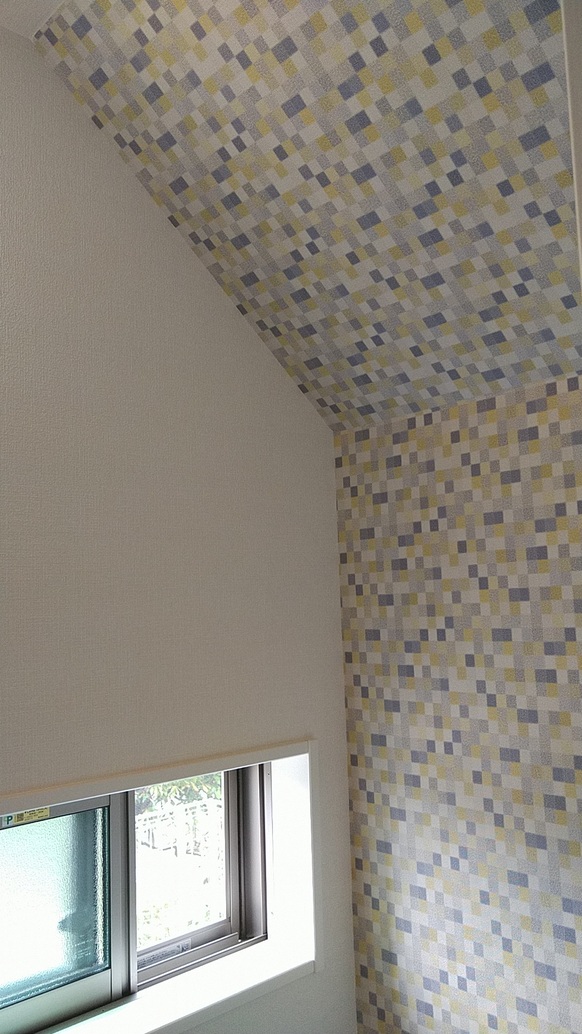 新築一戸建てトイレ壁紙アクセント