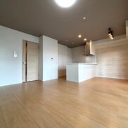 福岡市博多区美野島 2-31-2 ヒューマインド美野島並木通り 802 リビングダイニング
