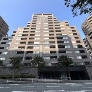 福岡市中央区六本松 3-1-52 コアマンション桜坂プレジオ弐番館　外観