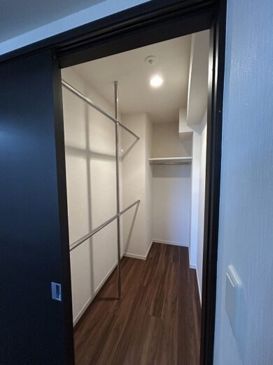 福岡市中央区赤坂3丁目 パークコート赤坂ヒルトップレジデンス ウォークインクローゼット2 福岡市中央区赤坂3丁目 パークコート赤坂ヒルトップレジデンス ウォークインクローゼット2